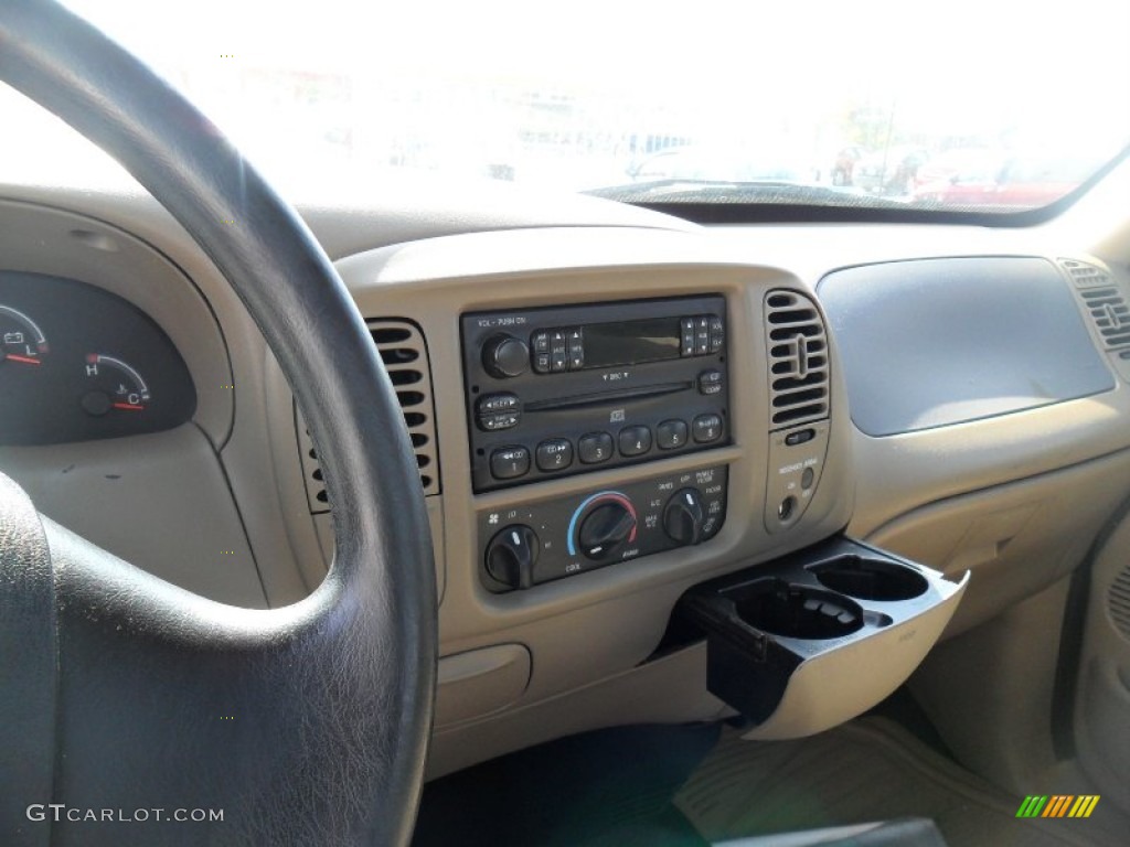 2004 F150 XL Heritage Regular Cab - Toreador Red Metallic / Heritage Medium Parchment photo #8