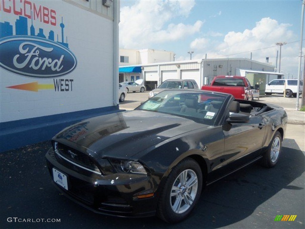 2013 Mustang V6 Convertible - Black / Charcoal Black photo #19