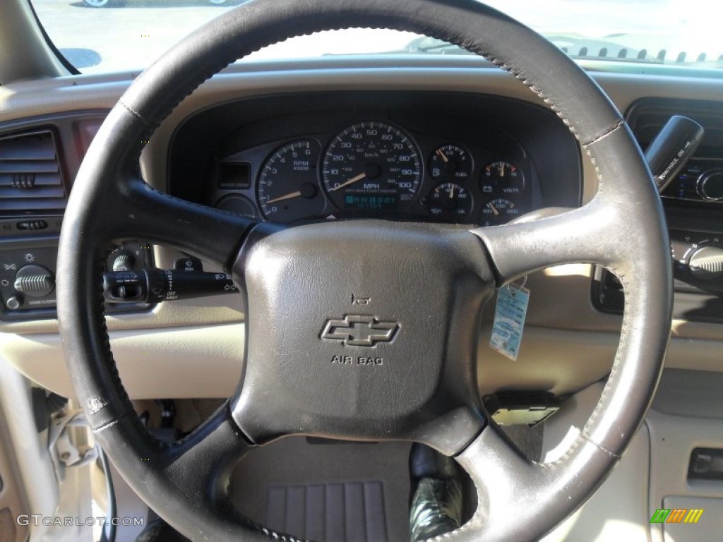 2002 Chevrolet Tahoe LT Tan/Neutral Steering Wheel Photo #67488907