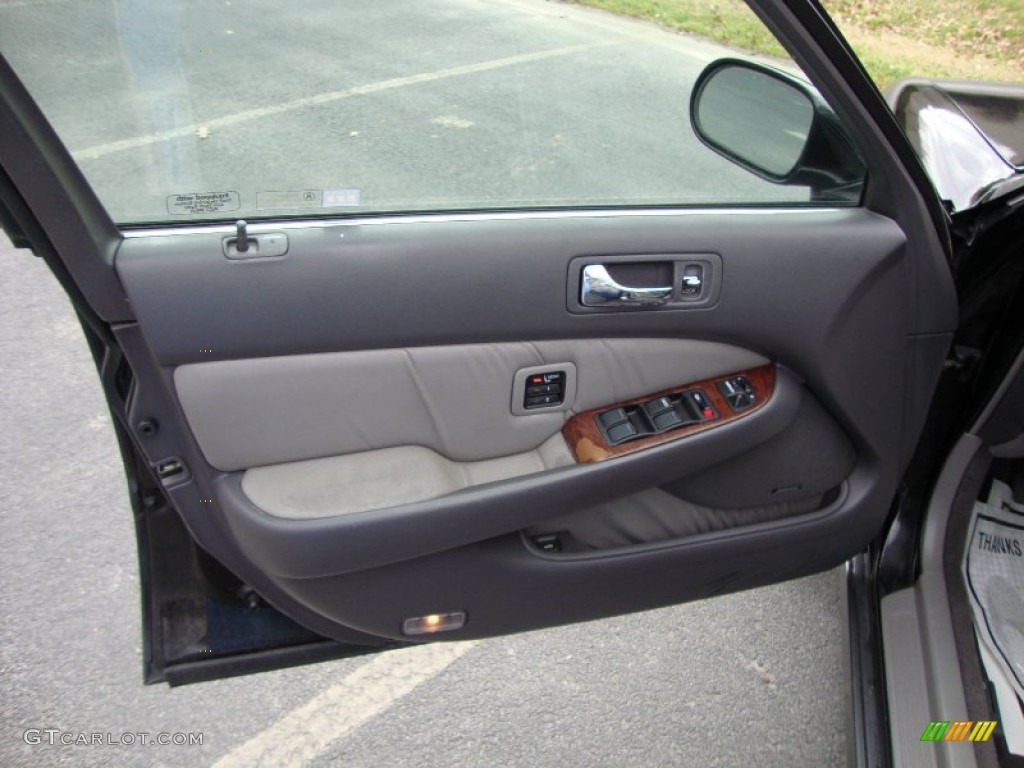 1998 Acura RL 3.5 Sedan Door Panel Photos