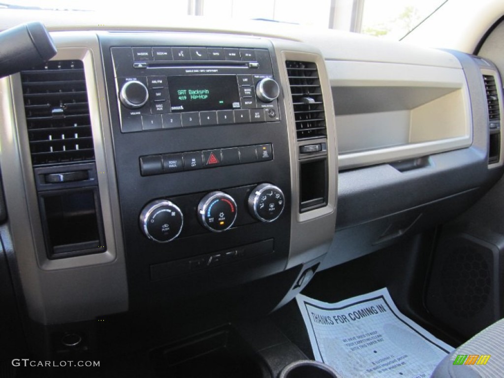 2012 Dodge Ram 2500 HD ST Crew Cab 4x4 Dark Slate/Medium Graystone Dashboard Photo #67490500
