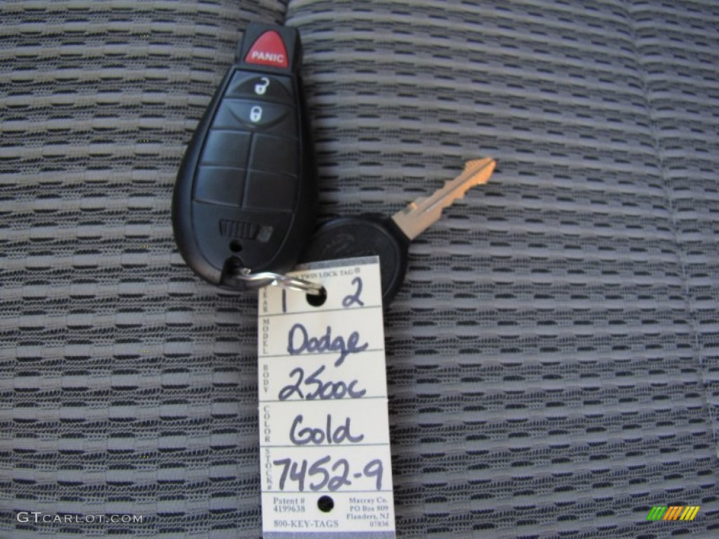 2012 Dodge Ram 2500 HD ST Crew Cab 4x4 Keys Photos