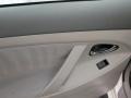 Super White - Camry LE Photo No. 7