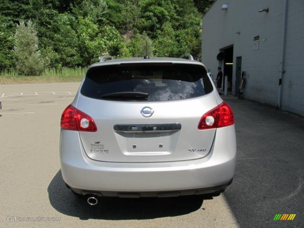 2011 Rogue S AWD - Silver Ice Metallic / Black photo #4