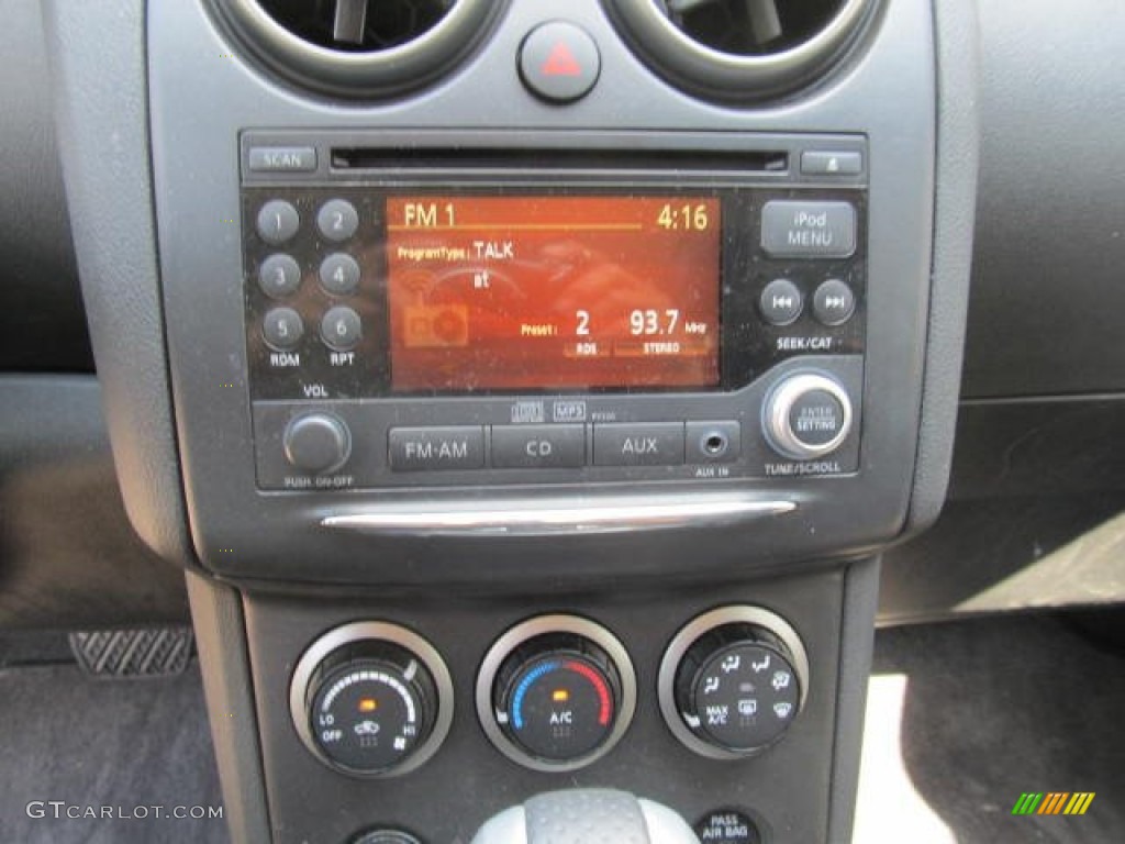 2011 Rogue S AWD - Silver Ice Metallic / Black photo #12
