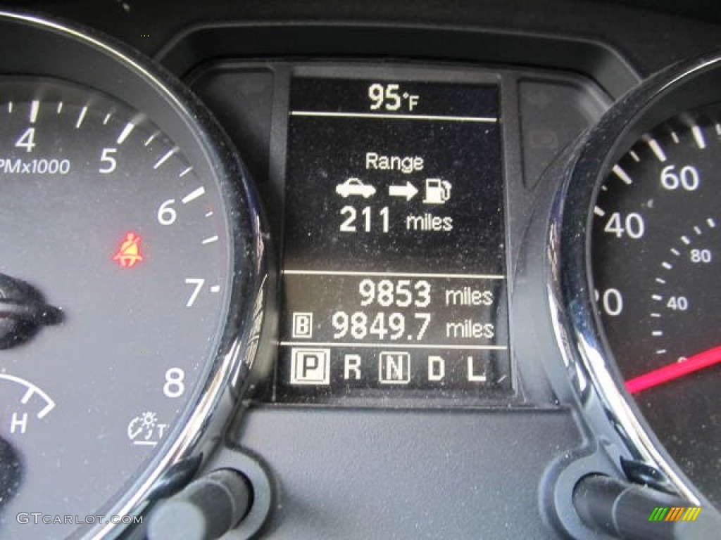 2011 Rogue S AWD - Silver Ice Metallic / Black photo #15