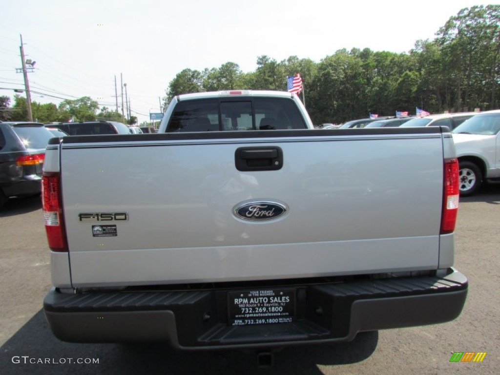 2005 F150 XL SuperCab 4x4 - Silver Metallic / Medium Flint Grey photo #8