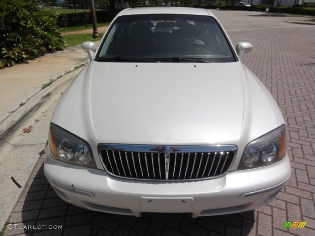 2001 XG300 L Sedan - Nordic White / Black photo #6