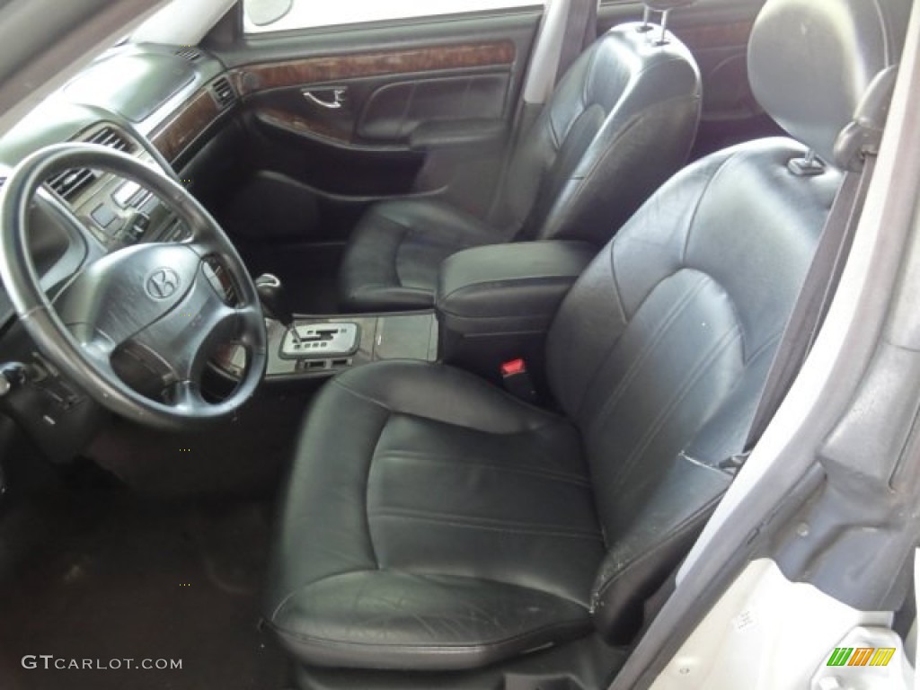 2001 XG300 L Sedan - Nordic White / Black photo #17