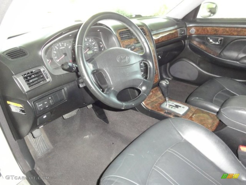 2001 XG300 L Sedan - Nordic White / Black photo #19