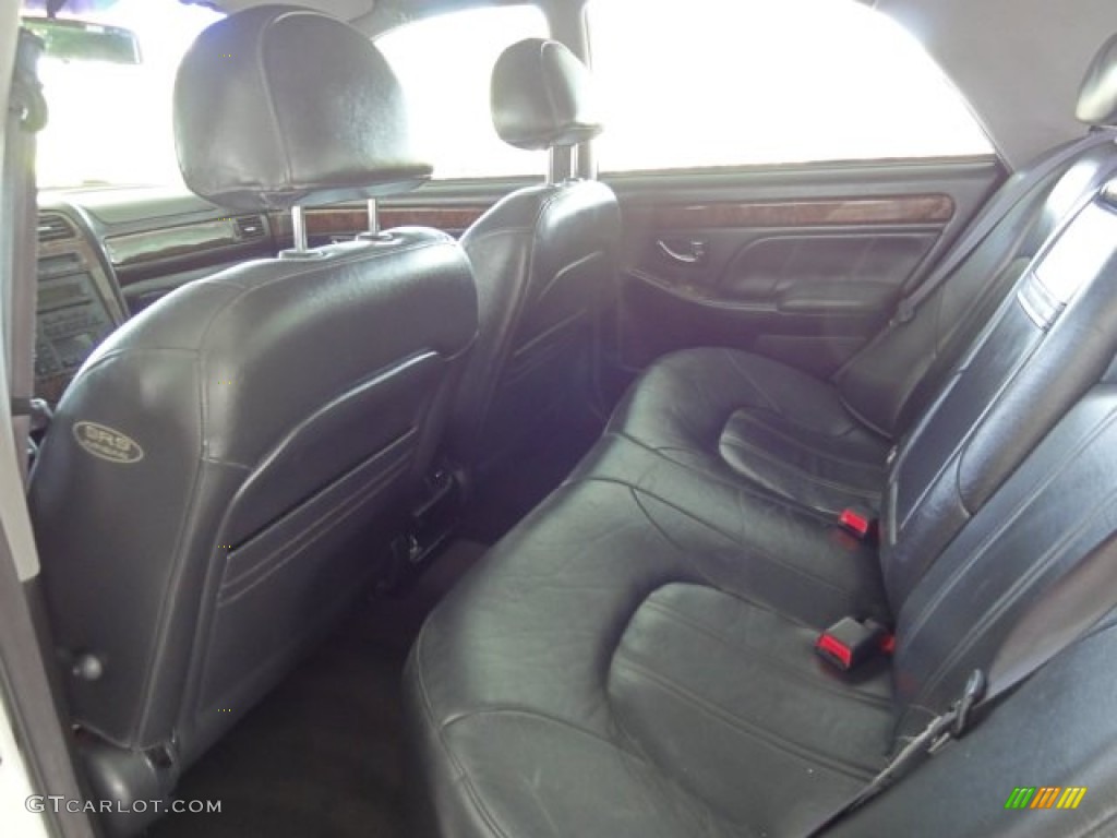 2001 XG300 L Sedan - Nordic White / Black photo #25