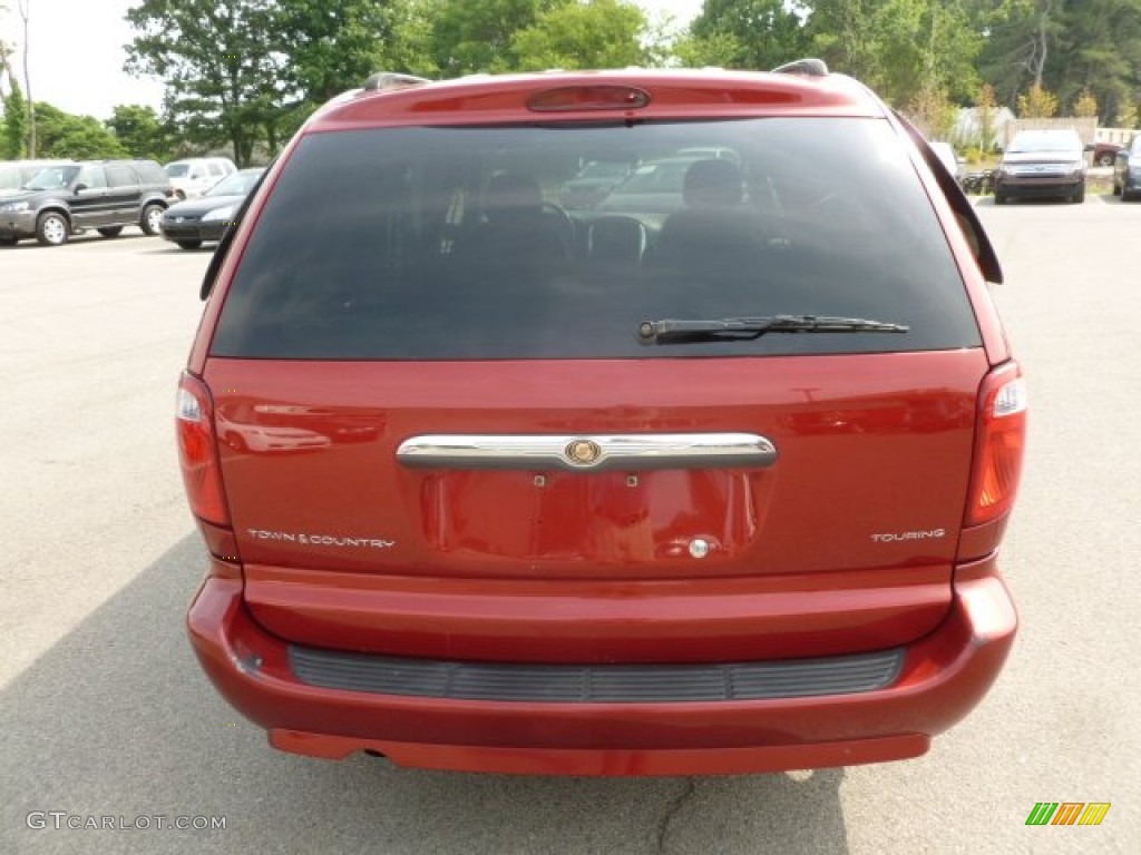 2007 Town & Country Touring - Inferno Red Crystal Pearl / Medium Slate Gray photo #6