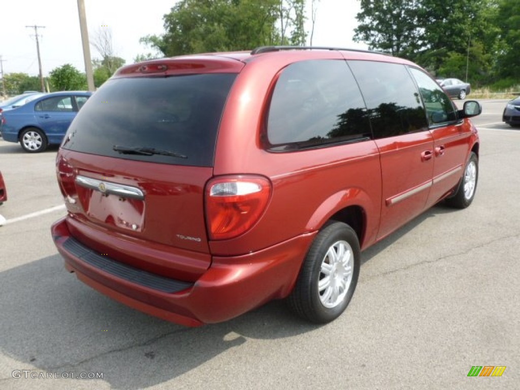 2007 Town & Country Touring - Inferno Red Crystal Pearl / Medium Slate Gray photo #7