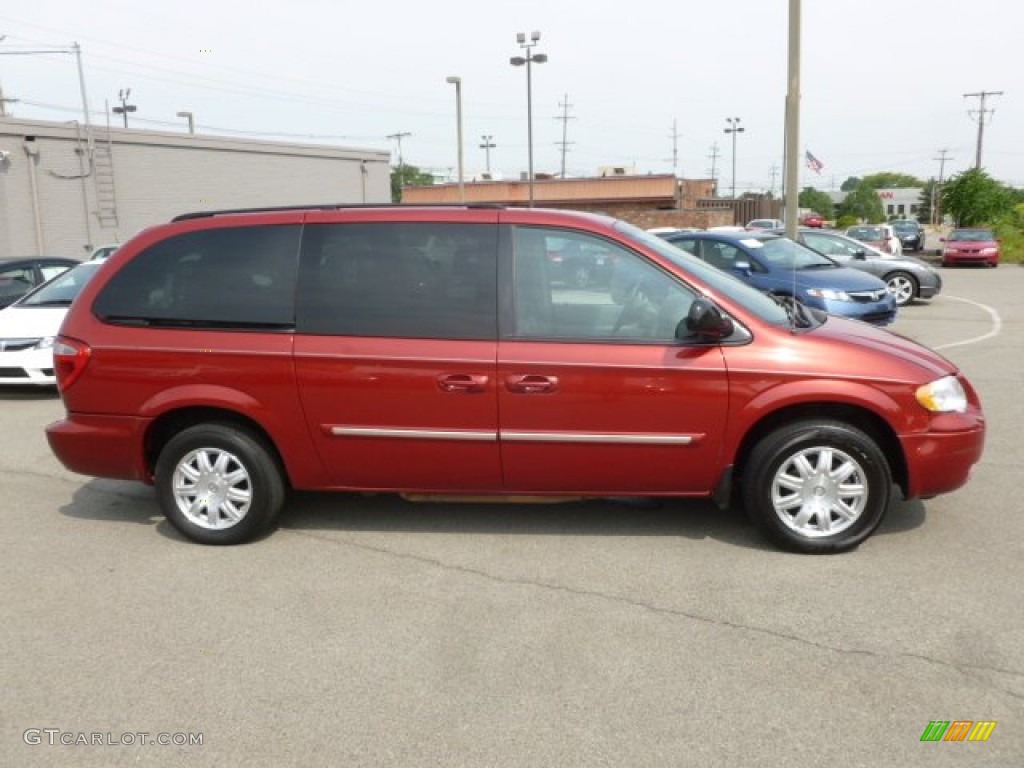 2007 Town & Country Touring - Inferno Red Crystal Pearl / Medium Slate Gray photo #8