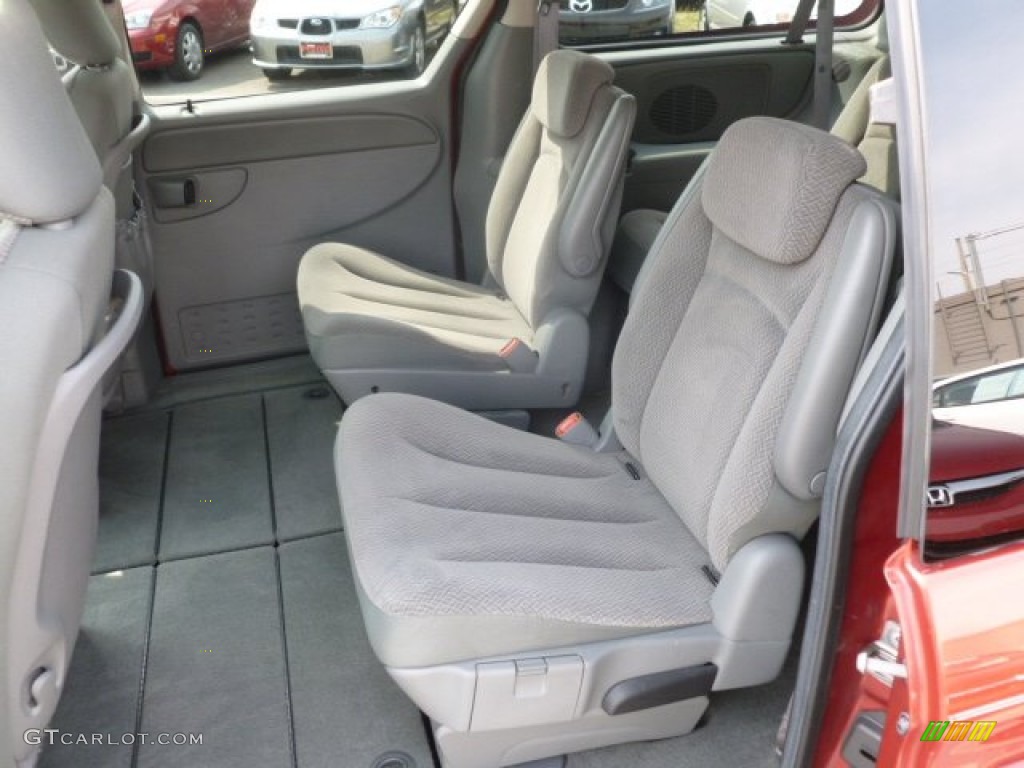 2007 Town & Country Touring - Inferno Red Crystal Pearl / Medium Slate Gray photo #14