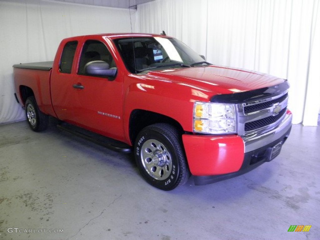 2008 Silverado 1500 LS Extended Cab - Victory Red / Dark Titanium photo #1