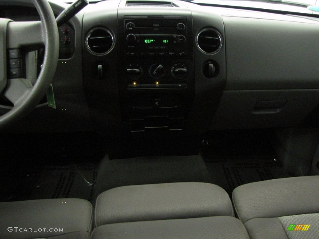 2005 F150 XLT SuperCrew 4x4 - True Blue Metallic / Medium Flint/Dark Flint Grey photo #28