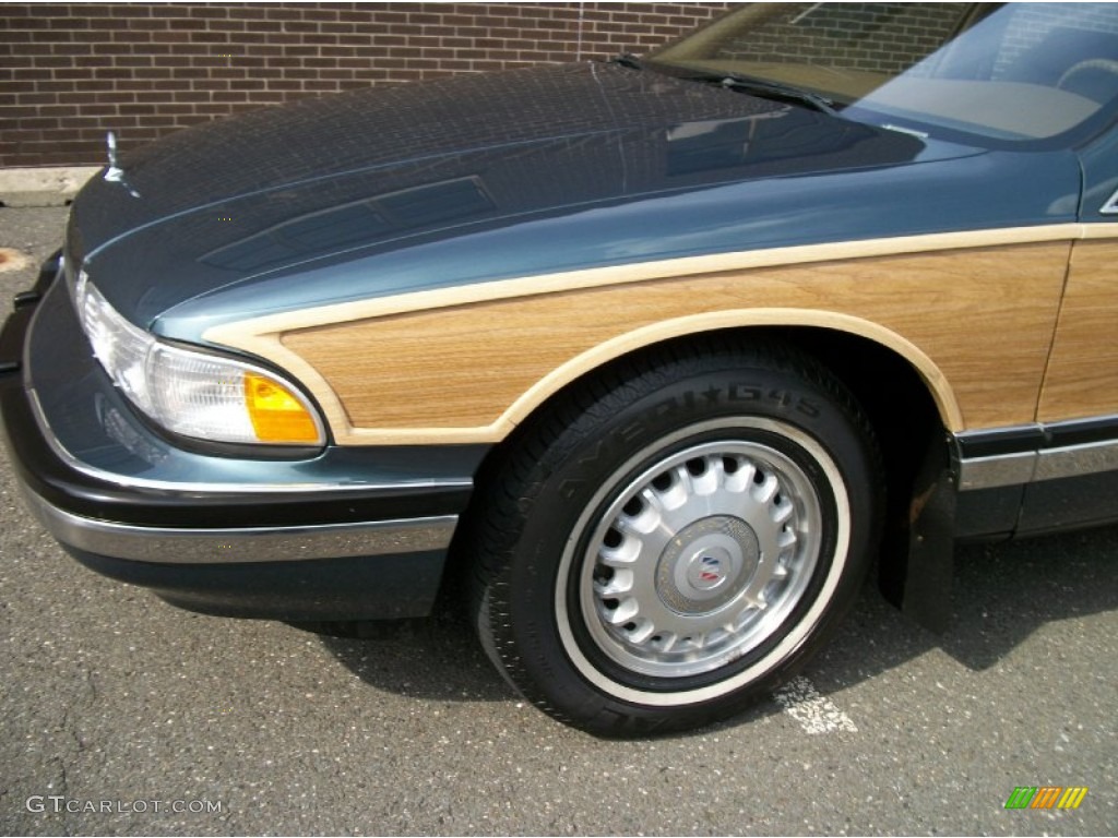 1996 Buick Roadmaster Estate Collectors Edition Wagon Wheel Photo #67503116