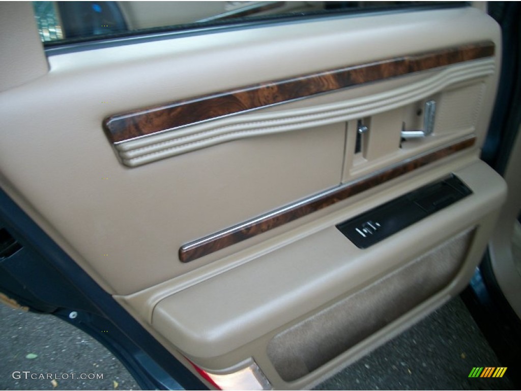 1996 Buick Roadmaster Estate Collectors Edition Wagon Beige Door Panel Photo #67503307