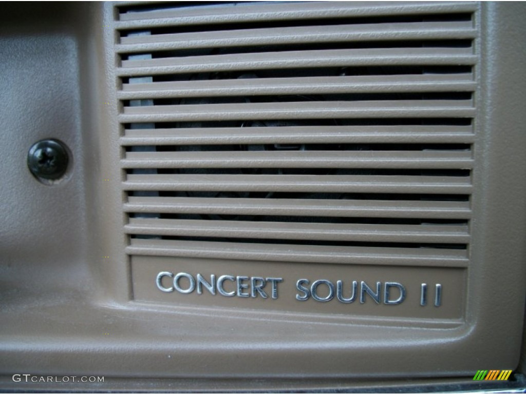 1996 Buick Roadmaster Estate Collectors Edition Wagon Audio System Photo #67503566