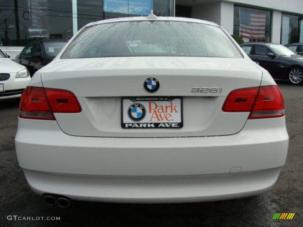 2008 3 Series 328i Coupe - Alpine White / Black photo #7