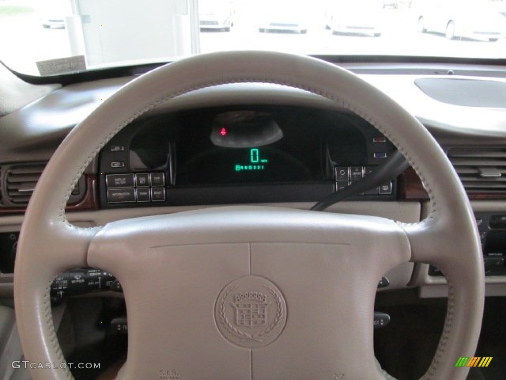 1998 DeVille Sedan - White Diamond Pearl / Camel photo #16