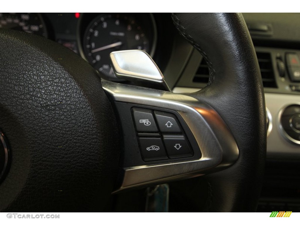 2009 BMW Z4 sDrive35i Roadster Controls Photo #67510721