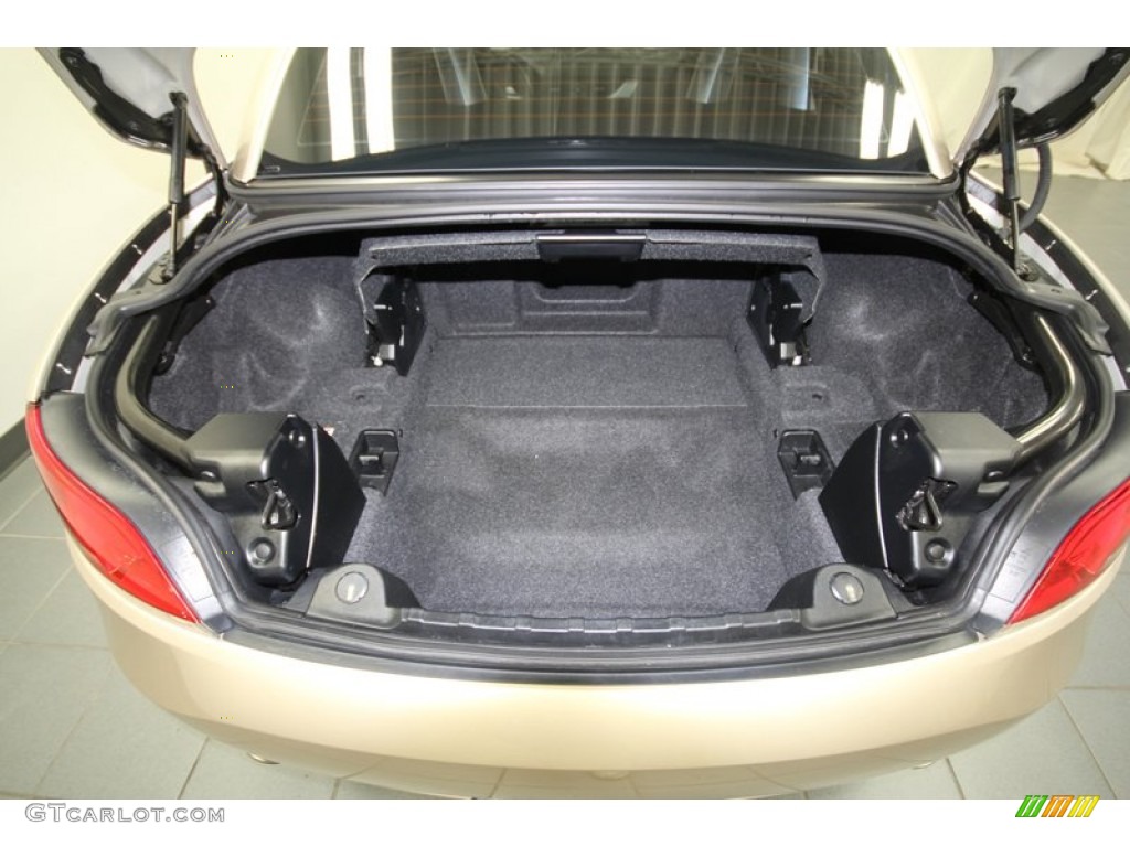 2009 BMW Z4 sDrive35i Roadster Trunk Photo #67510739
