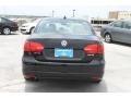 Black - Jetta SE Sedan Photo No. 7