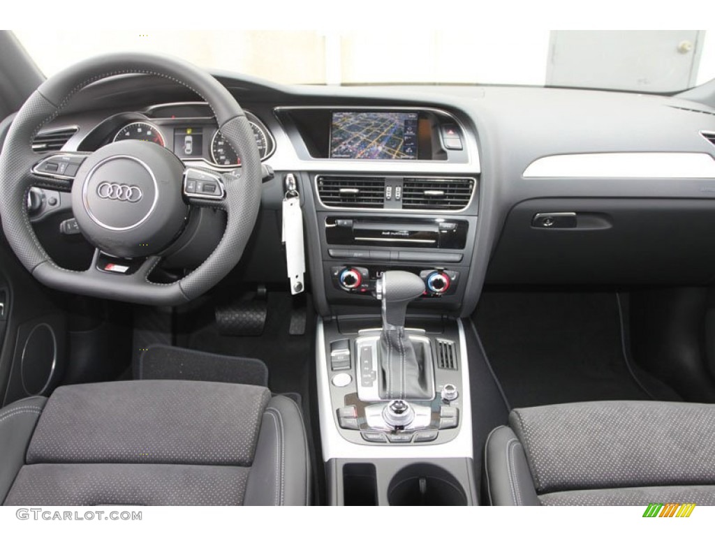 2013 A4 2.0T quattro Sedan - Brilliant Black / Black photo #14