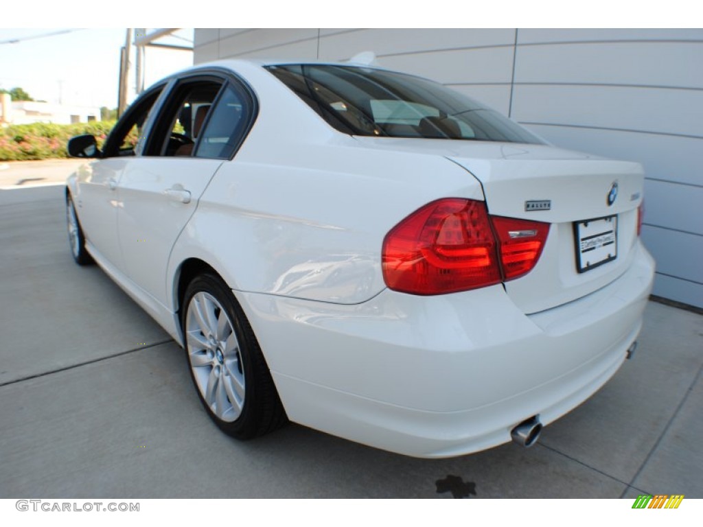 2009 3 Series 335xi Sedan - Alpine White / Saddle Brown Dakota Leather photo #4