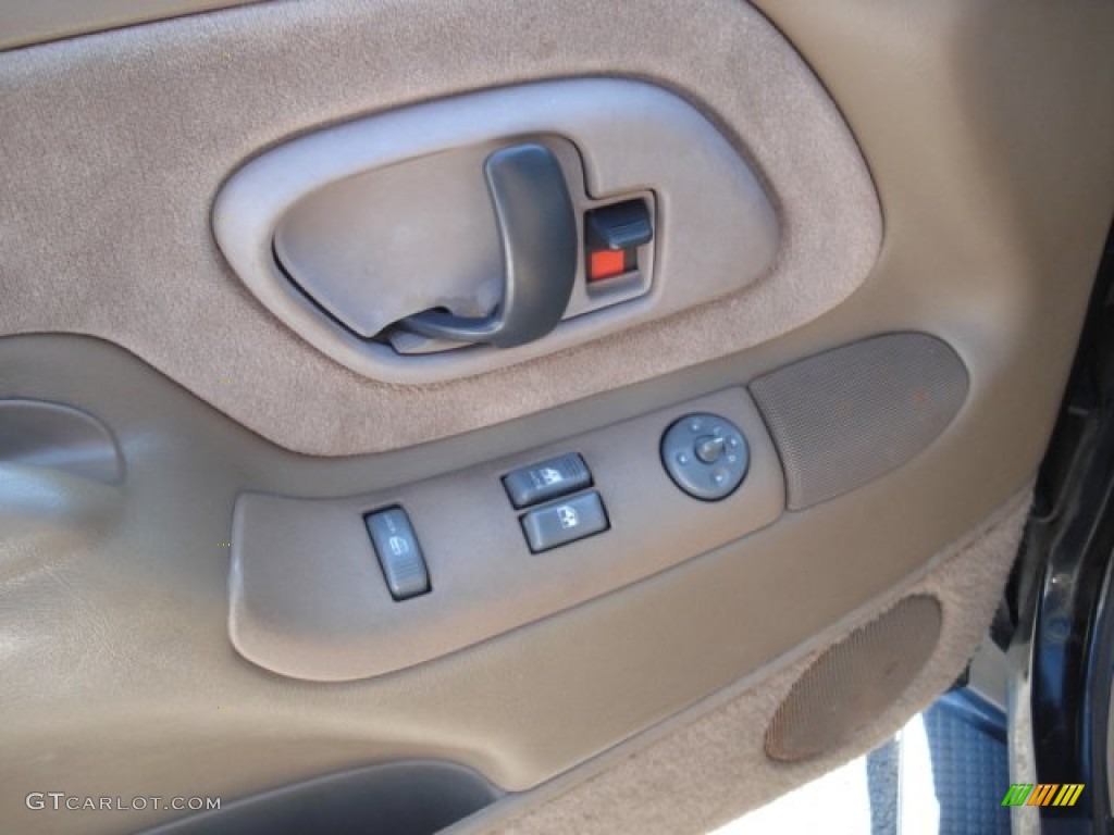 1995 Chevrolet Tahoe LS 4x4 Controls Photo #67516409