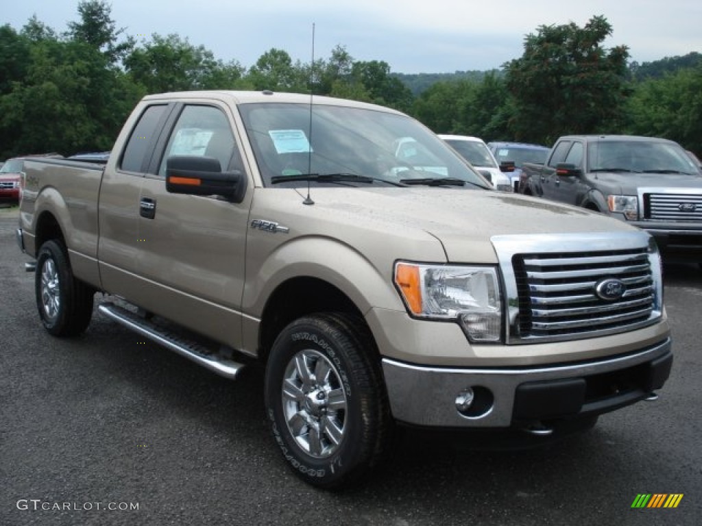 2012 F150 XLT SuperCab 4x4 - Pale Adobe Metallic / Pale Adobe photo #2