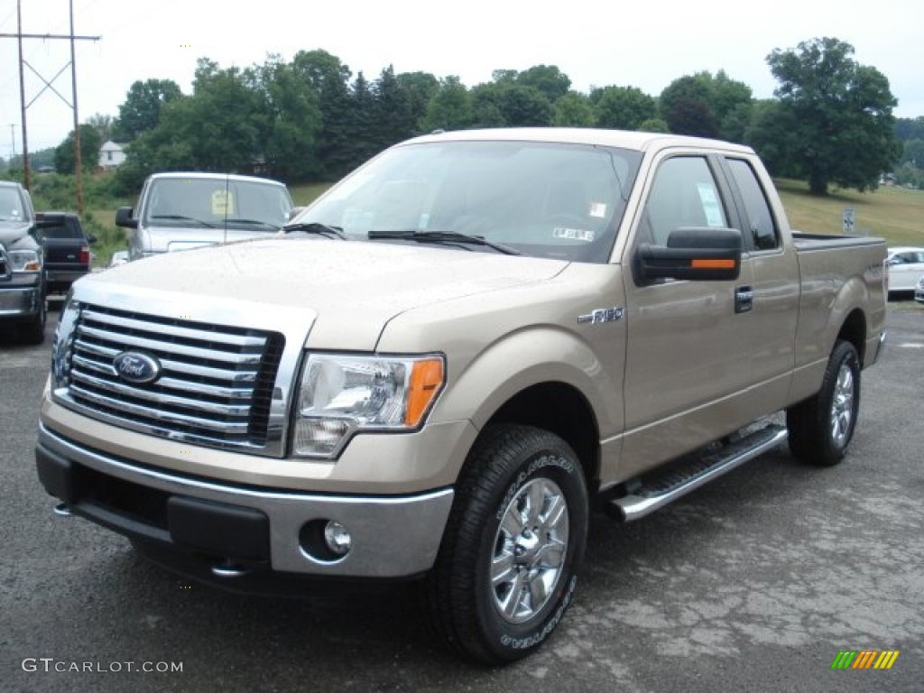 2012 F150 XLT SuperCab 4x4 - Pale Adobe Metallic / Pale Adobe photo #4