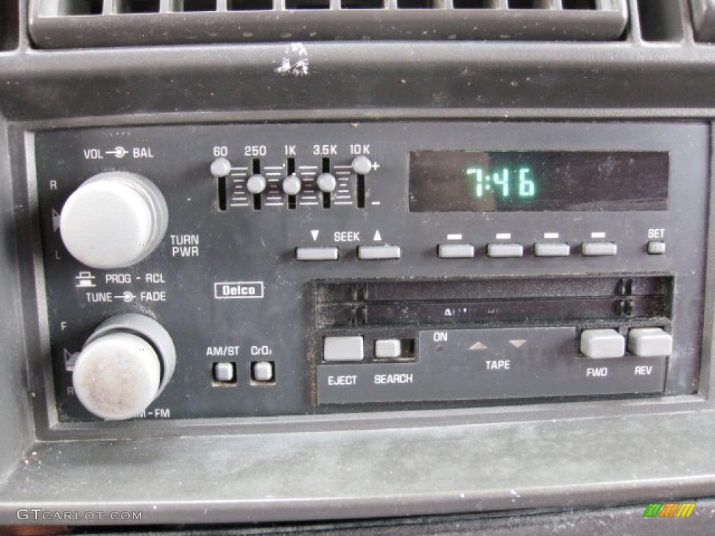 1989 Astro CL Van - White / Gray photo #10