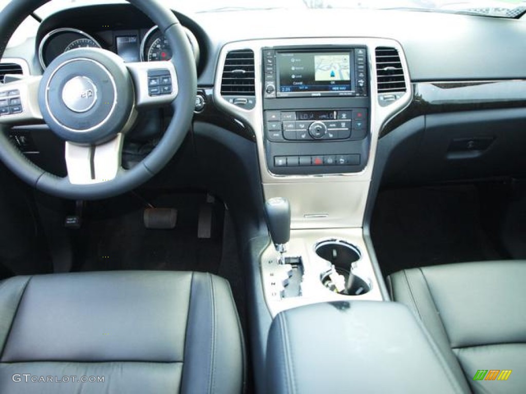 2012 Grand Cherokee Altitude 4x4 - Mineral Gray Metallic / Dark Graystone/Medium Graystone photo #5