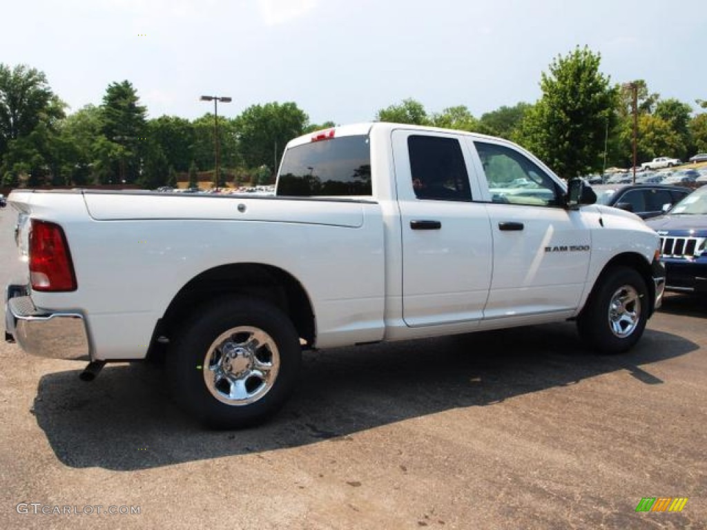 2012 Ram 1500 ST Quad Cab 4x4 - Bright White / Dark Slate Gray/Medium Graystone photo #3