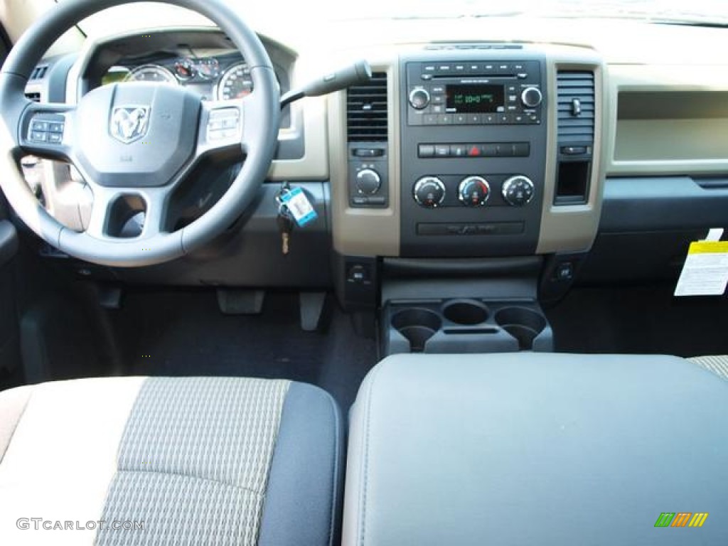 2012 Ram 1500 ST Quad Cab 4x4 - Bright White / Dark Slate Gray/Medium Graystone photo #5