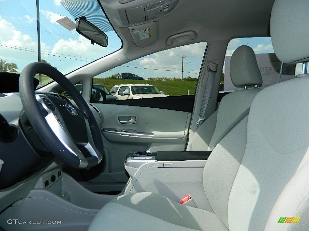 Misty Gray Interior 2012 Toyota Prius v Two Hybrid Photo #67523960