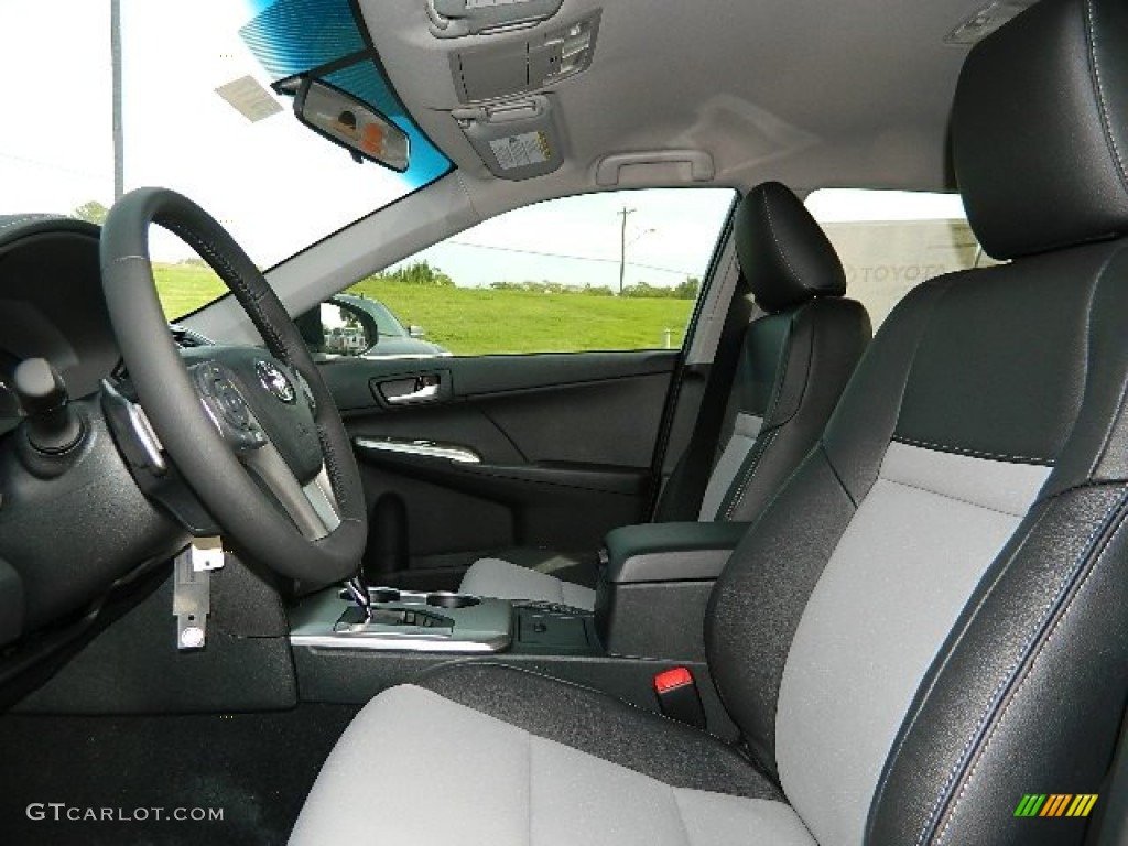 2012 Camry SE - Attitude Black Metallic / Black/Ash photo #11