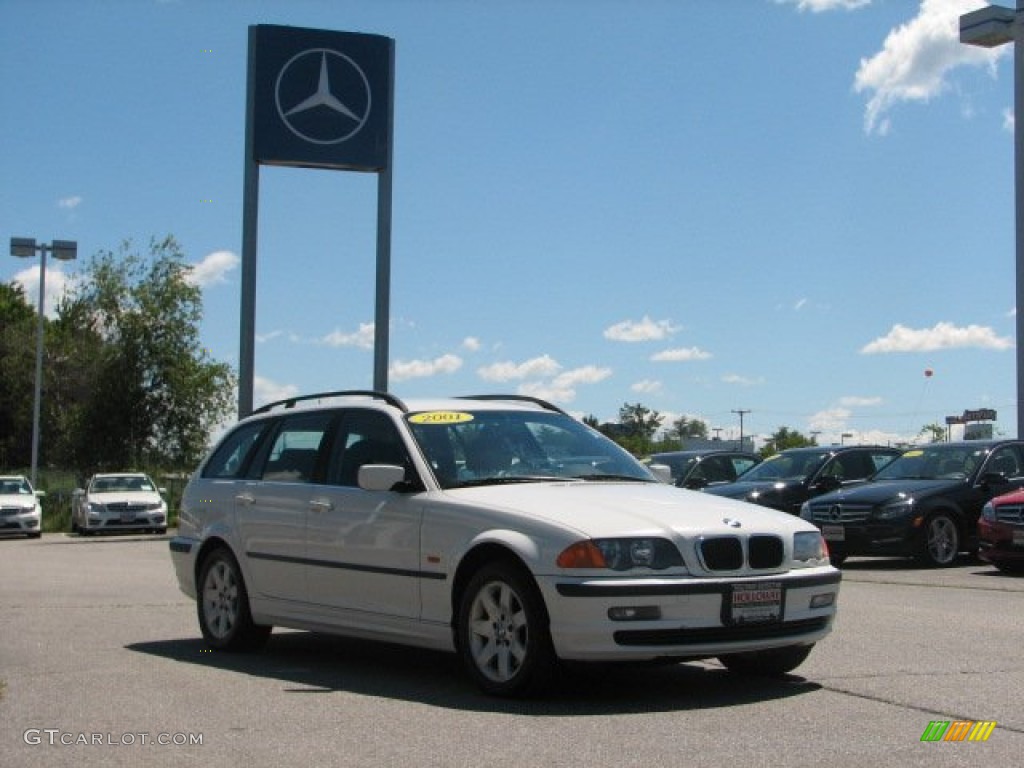 2001 3 Series 325xi Wagon - Alpine White / Black photo #3