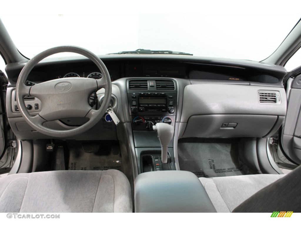 1995 Toyota Avalon XL Dashboard Photos