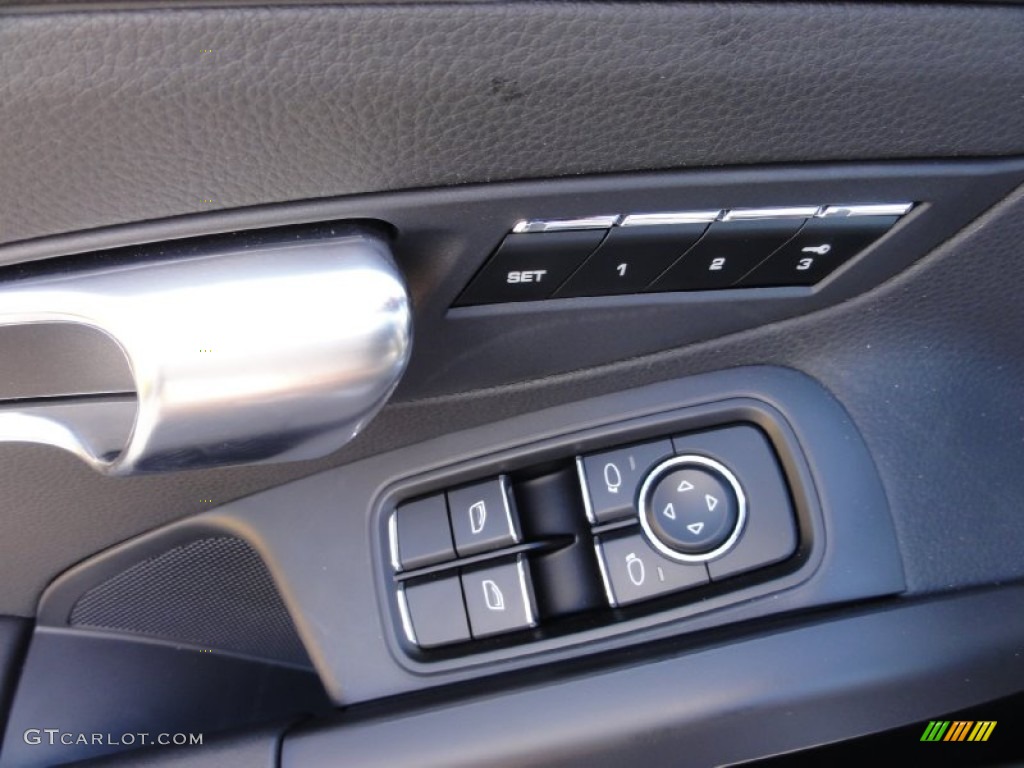 2013 Porsche Boxster S Controls Photo #67534298