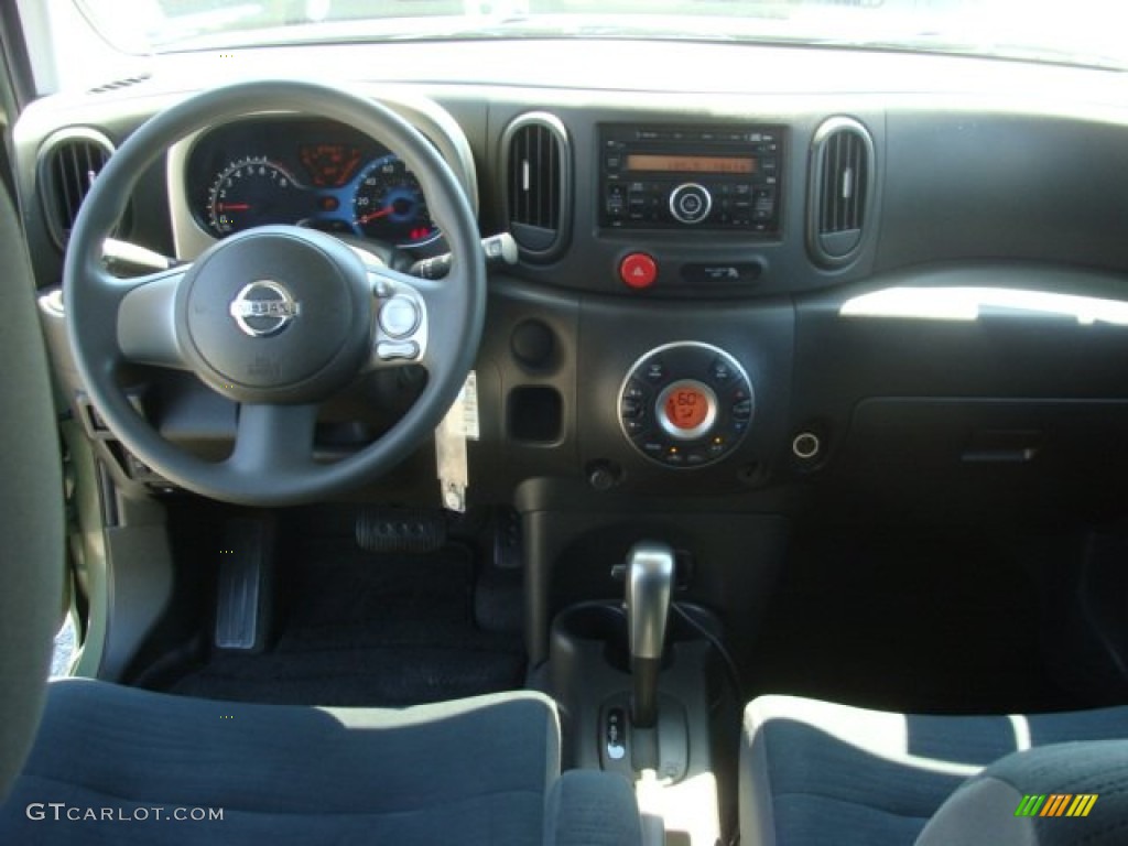 2009 Nissan Cube 1.8 SL Dashboard Photos