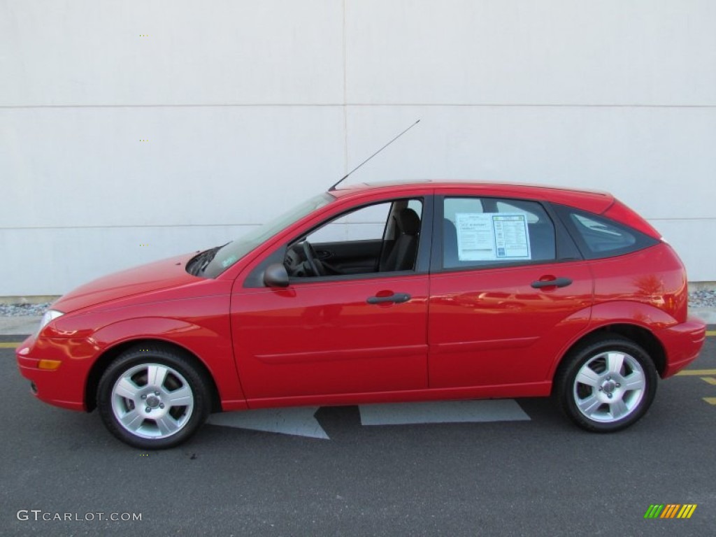Infra-Red 2006 Ford Focus ZX5 SES Hatchback Exterior Photo #67535648