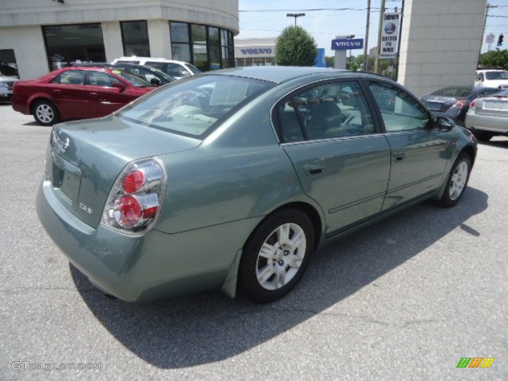 2005 Altima 2.5 S - Mystic Emerald Green / Blond photo #6