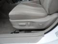 Super White - Camry LE Photo No. 37