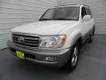 Natural White - Land Cruiser  Photo No. 6