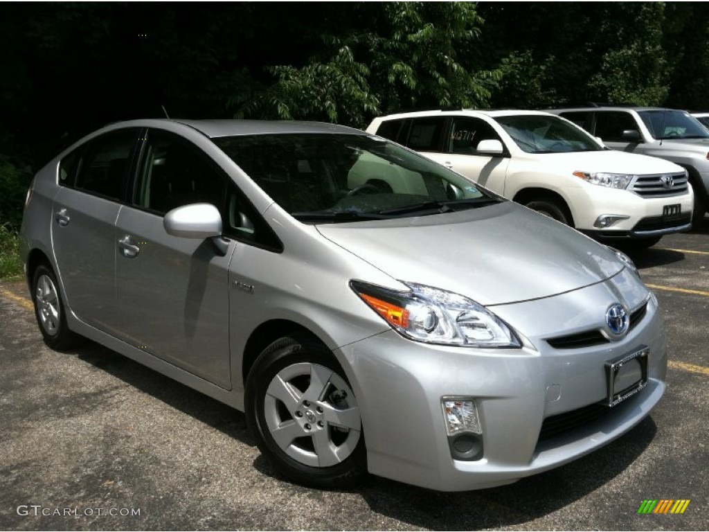 2011 Prius Hybrid II - Classic Silver Metallic / Dark Gray photo #1