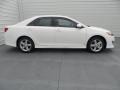 Super White - Camry SE Photo No. 2